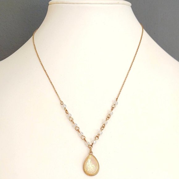 Jewelry - Iridescent yellow bead pendant w/clear bead accent